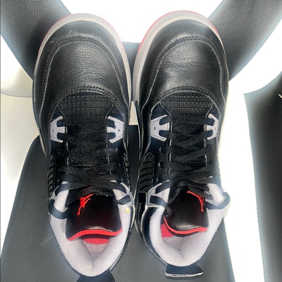 Air Jordan 4 Retro Black and Red Sneakers Pre School Size 3Y - Picture 10 of 17